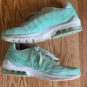 Nike Girl’s Sneakers Size 5.5